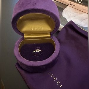 Gucci Logo Ring 18K Gold